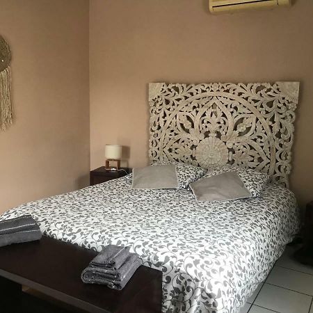 2 Chambres Avec Piscine Dans Maison Creole 생피에르 외부 사진
