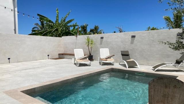 2 Chambres Avec Piscine Dans Maison Creole 생피에르 외부 사진
